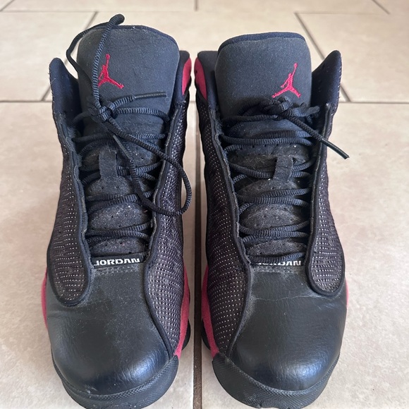Jordan 13 Retro
Bred 2013 BLACK/VARSITY RED-WHITE - Picture 3 of 5
